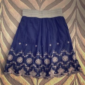 Embroidered A-line skirt